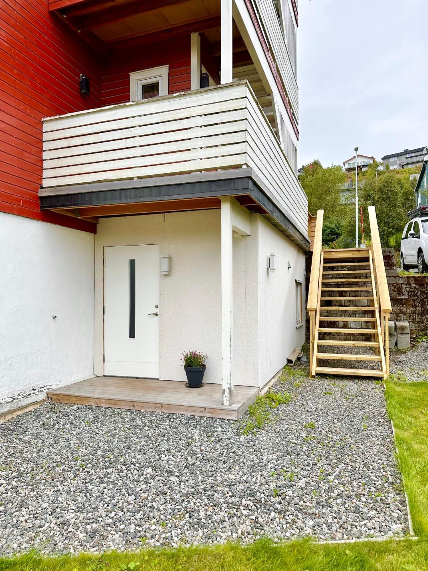 Modern Apartment In Tromso Bagian luar foto